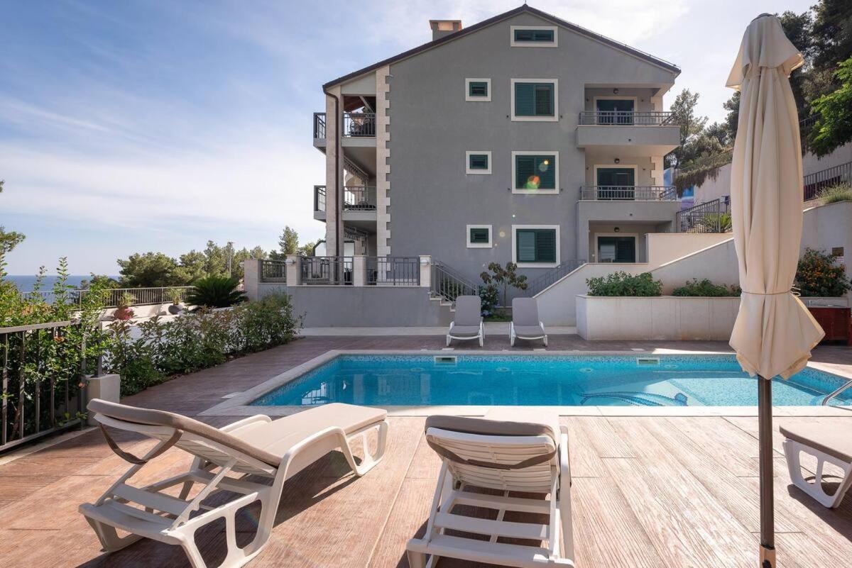 Luxurious Apartments Maslina With Beach Milna  Exterior photo